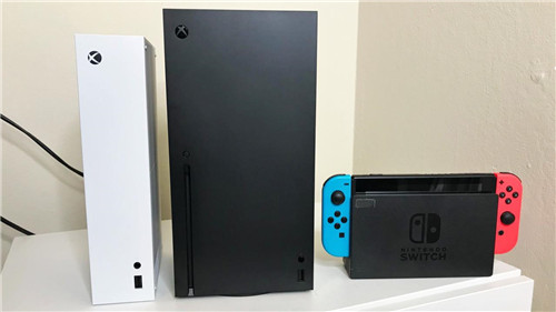 Xbox Series X/S样机图片及体积对比(图1)